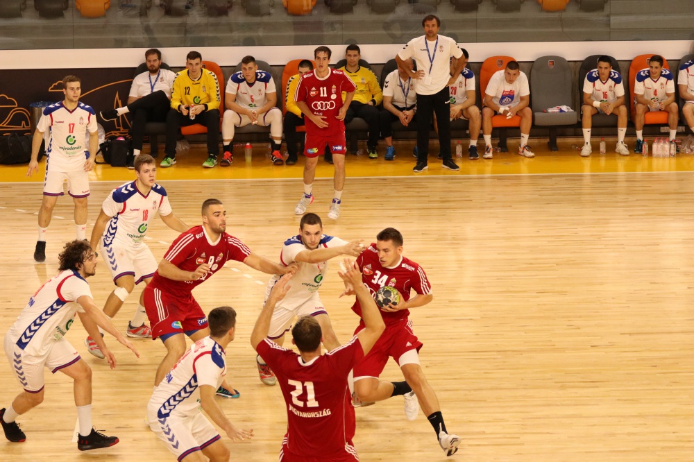 Magyar vereség a felkészülési torna nyitónapján