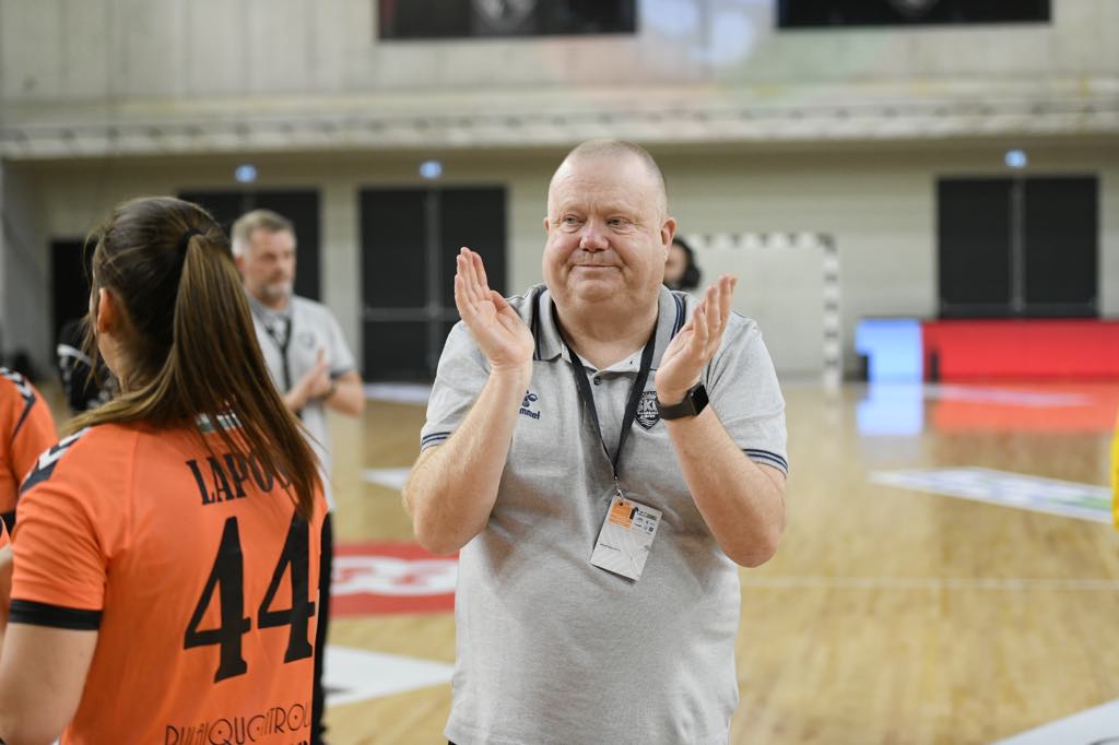 Megvan zsinórban a tizedik